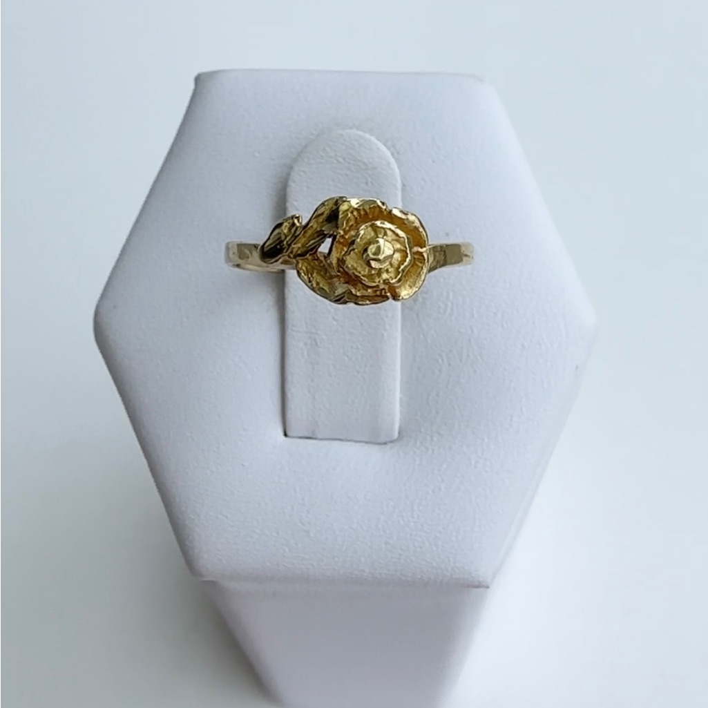 10k Yellow Gold Rose Ring
